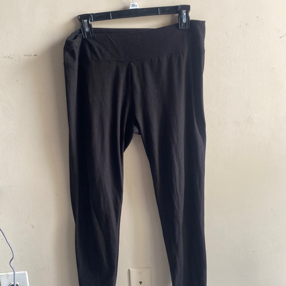 black leggings